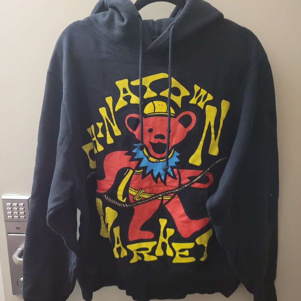 Chinatown Market X Grateful Dead New Grasp On Death Dancing Bear Rock Climbing H